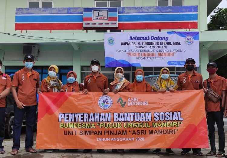Salurkan 2.046 Paket Sembako BUMDESMA Unggul Mandiri Pucuk Setelah Peresmian Gedung Baru oleh Bupati Lamongan