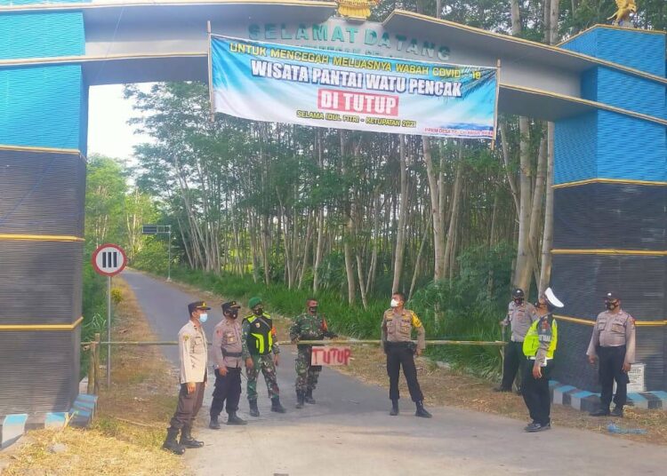 Polres Lumajang Beserta Jajaran Tingkatkan Patroli Tempat Wisata Pasca Penutupan Sementara Oleh Surat Edaran Bupati