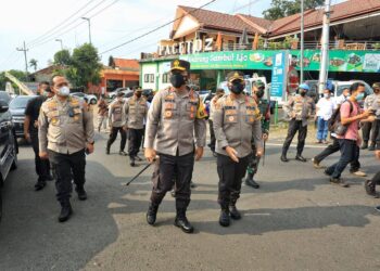 Antisipasi Penyebaran Covid-19 Pasca Lebaran, Kapolda Jatim Tinjau Pos Check Point