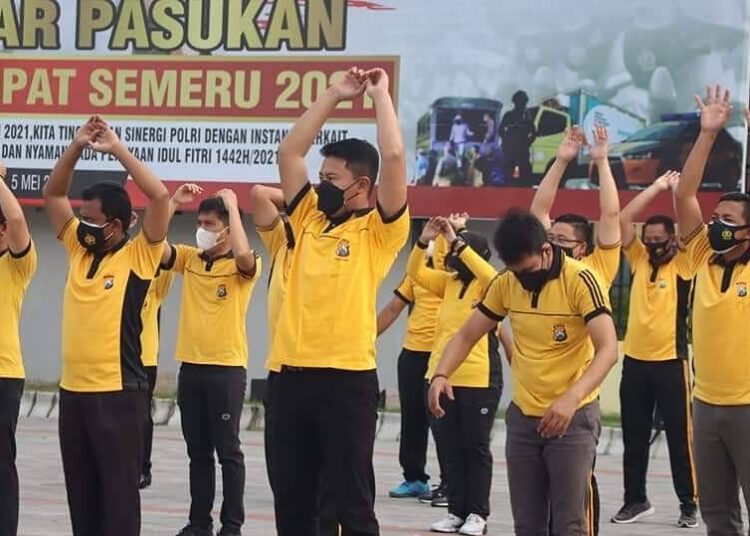 Anggota Polres Gresik Tingkatkan Imunitas Saat Pandemi Covid-19 dengan Olahraga Rutin