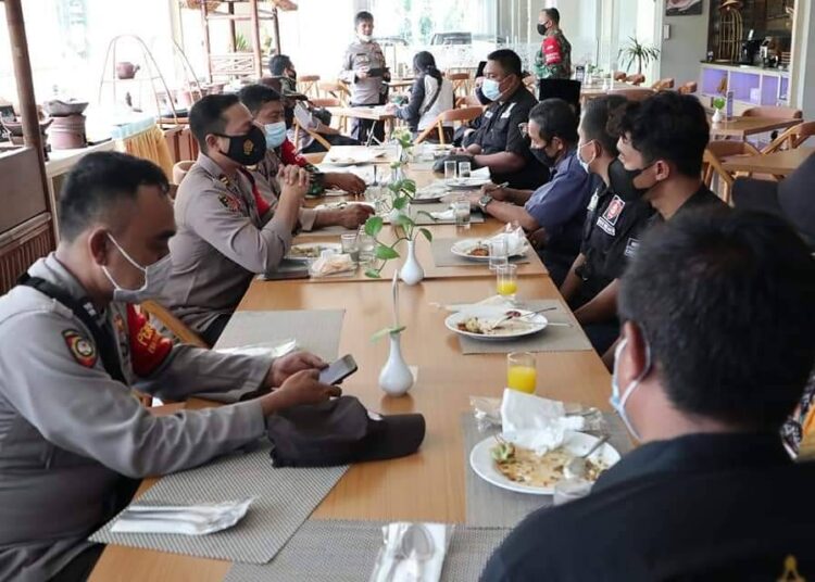 Polisi di Gresik Silaturahmi Dengan Para Ketua Ranting Perguruan Silat, Seduluran Selawase