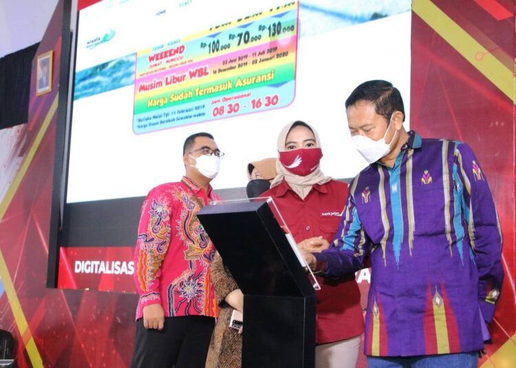 Lamongan Launching Aplikasi LaLa dan E-Ticketing WBL