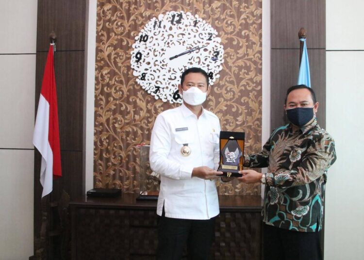 Rekrut Alumnus Vokasi Keperawatan Unair