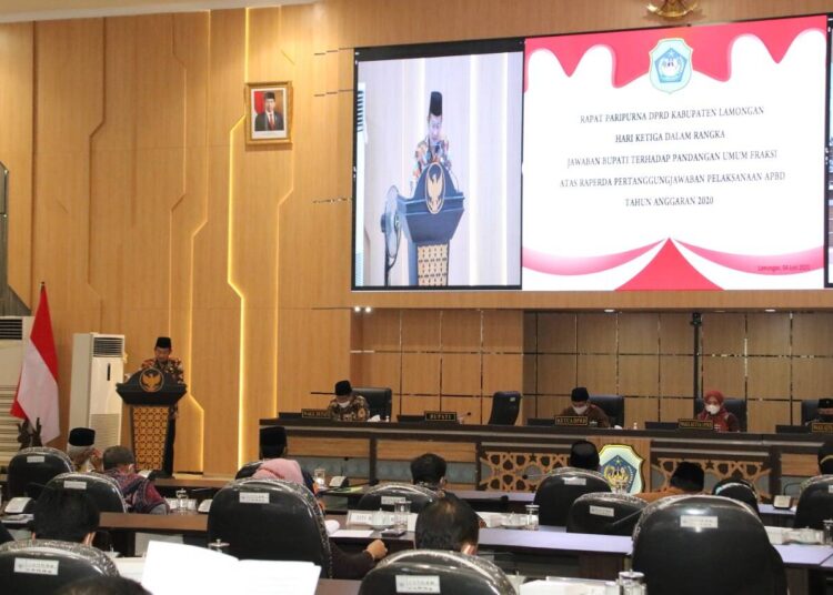 Rapat DPRD Hari Ketiga, Bupati YES Tanggapi Pandangan Umum Fraksi