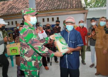 Warga Desa Sidodowo Mendapat Perhatian Oleh Danrem 082/CPYJ
