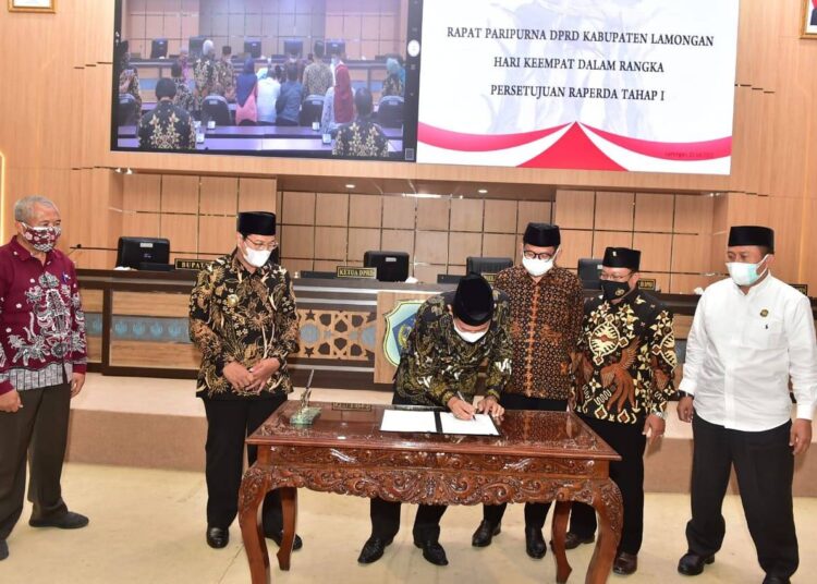 Inisiatif Eksekutif dan Legislatif Kabupaten Lamongan Akhirnya Disetujui dan Disahkan Menjadi Peraturan Daerah (Perda)