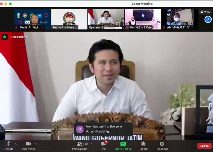 Rekor Muri Webinar Digitalisasi Sekolah dan Madrasah Dipecahkan Komnas Pendidikan Jatim