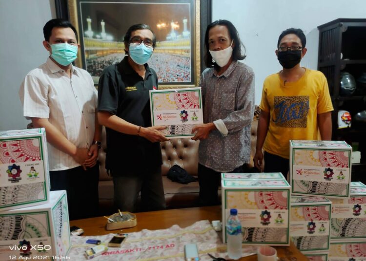 Ratusan Paket Sembako Dibagikan Oleh KJJT Atas Wujud Syukur HUT ke 1 Tahun