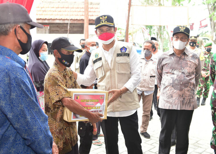 Kado Untuk Warga Desa Balun Lamongan di HUT RI Ke-76