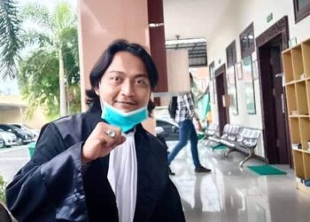 Lanjutan Kasus Kekerasan Pada Jurnalis di Lamongan, Tutur Pengacara Buwang : “Keterangannya Diplintir, Klien Kamilah Yang Jadi Korbannya”