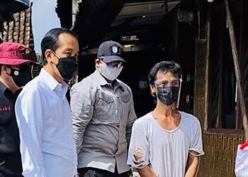 Momen Haru Tangis Saat Joko Widodo Bertemu Presiden Jokowi