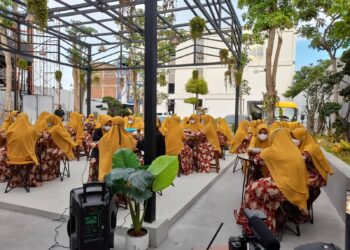 Gelar Doa Bersama Anak Yatim Rutinan Setiap Kamis di Eighteen Coffee Lamongan