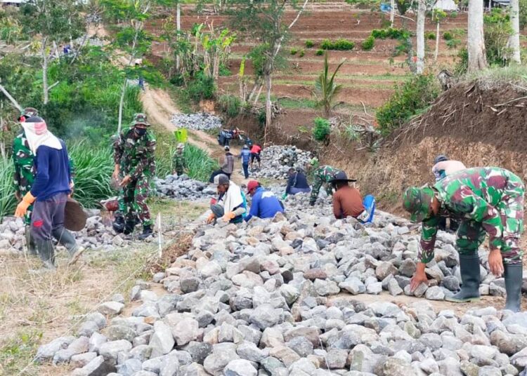 Jiwa Korsa dan Kemanunggalan TNI-Rakyat, Nilai Lebih TMMD ke-112 Blitar