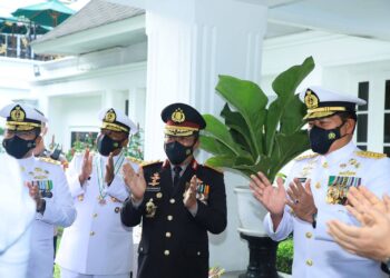 Komjen Agus Andrianto, HUT TNI Ke 76 : Semoga TNI Terus Adiptif dengan Perubahan Zaman