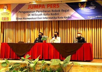 Diskominfo Gandeng Bea dan Cukai Kediri Sosialisasikan Peredaran Rokok Ilegal Kepada awak media se-Kota Kediri