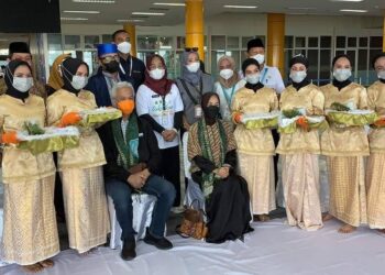 Dari Cakalele Hingga Rebana, Meriahnya Penyambutan Warga kepada Ganjar di Ternate