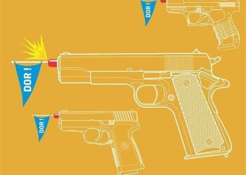 Viral di Medsos dan Sengaja Direkam, Pemuda di Lamongan Pamer Senjata Koleksinya di Ruang Umum