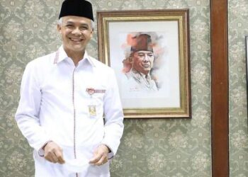 Jelang Hari Santri, Ganjar Gelar Jateng Bershalawat Virtual