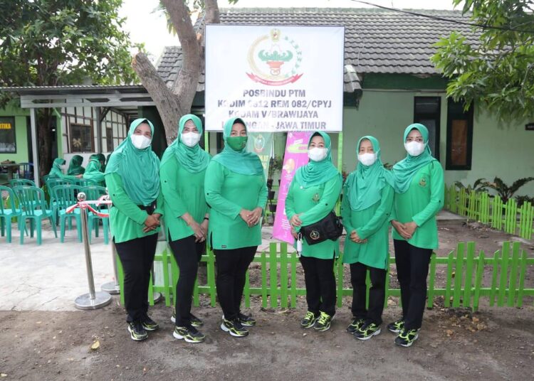Persit Kartika Chandra Kirana Cabang XXVII Kodim 0812 Lamongan Gelar Pelayanan Posbindu PTM