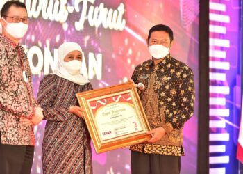 Lamongan Terima Penghargaan 3 Kali Predikat SAKIP A Secara Berturut-turut