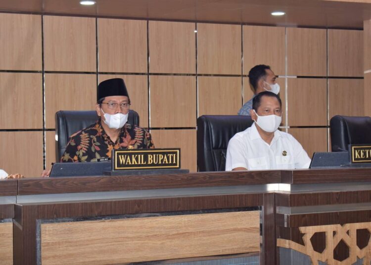 Fraksi-fraksi DPRD Dukung Pemkab Lamongan Optimalkan Pembangunan Berkelanjutan Sampaikan Pandangan Umumnya