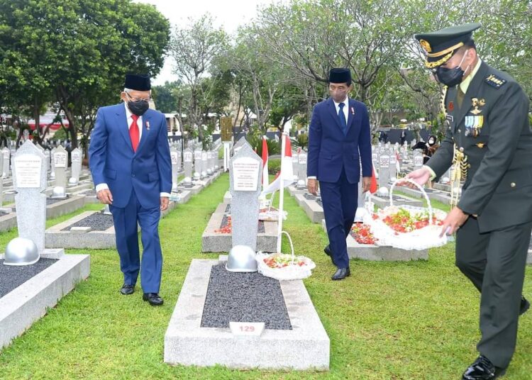 Presiden Jokowi Pimpin Upacara Ziarah Nasional Hari Pahlawan Tahun 2021