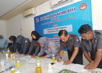 Pengukuhan koperasi FKBN Kediri Raya bentuk nyata bela negara membantu pelaku UMKM dalam pembiayaan produksi
