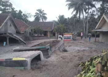 Rumah Rusak Terdampak Erupsi Gunung Semeru Sebanyak 2.970