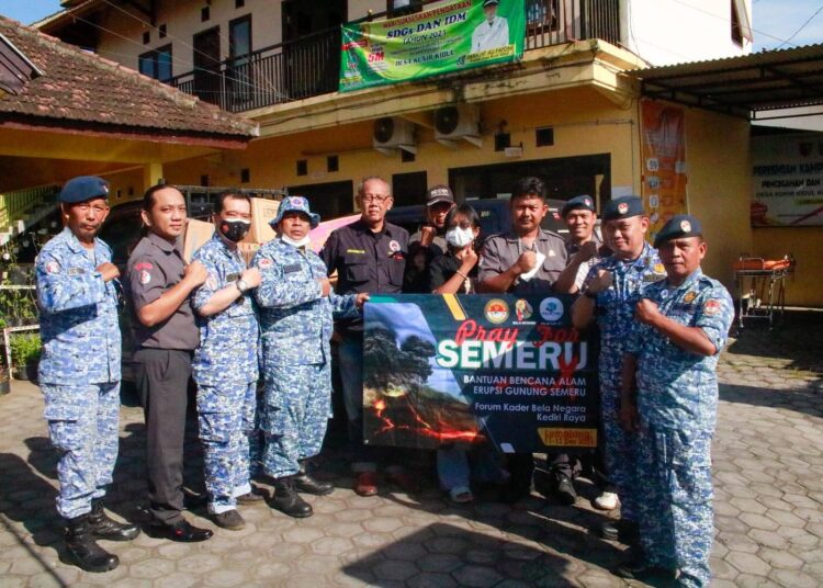 FKBN Kediri Raya bersinergi warga dan Media menyalurkan bansos di Lumajang