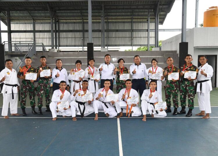 Tim Karate AAL Mendapatkan Apresiasi Dari Gubernur AAL, Karena Peroleh Mendali di Kejurda Karate Jatim 2021