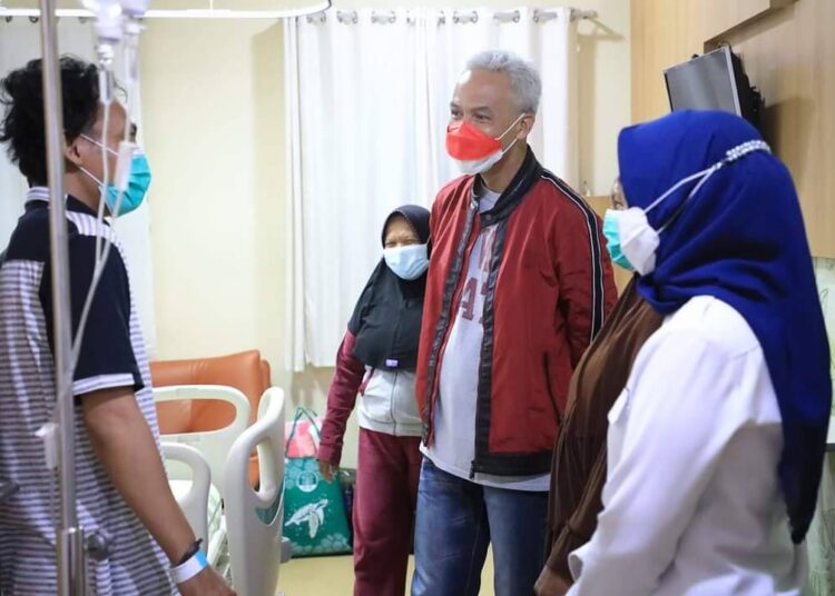 Kunjungi RSUP Dr Kariadi Pasca Terbakar, Ganjar Pastikan Pelayanan Pasien Tak Terganggu