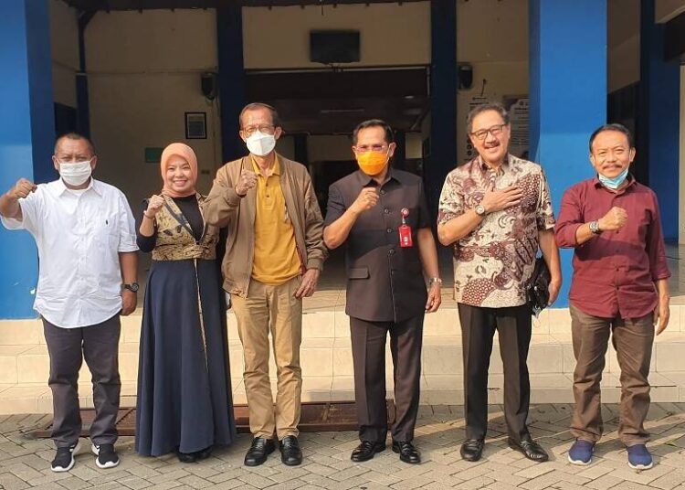 Kuliah Perdana 2022 Stikosa-AWS, Kadis Kominfo Beberkan Ancaman Kejahatan Cyber