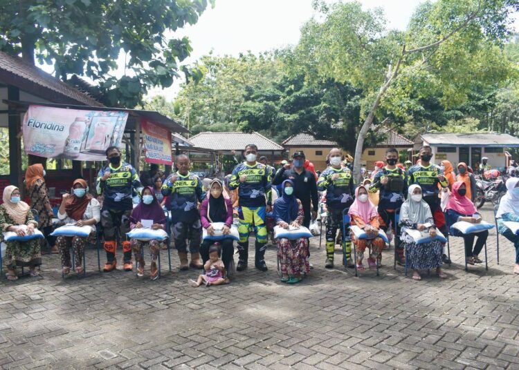 Ngetrail dan Baksos Bareng Danrem 081/DSJ di Trenggalek