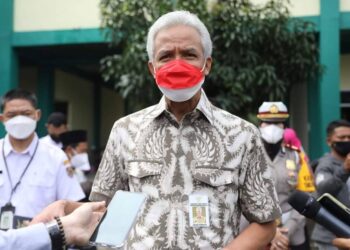 Ganjar Ingatkan Bupati/Wali Kota se-Jateng ; Awas!! Banyak Vaksin Kadaluarsa pada 13 Januari