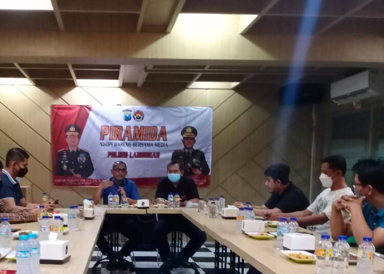 PIRAMIDA Ngopi Bareng Media, POLRES Lamongan Ingin Lebih Mempererat Komunikasi Seluruh Awak Media