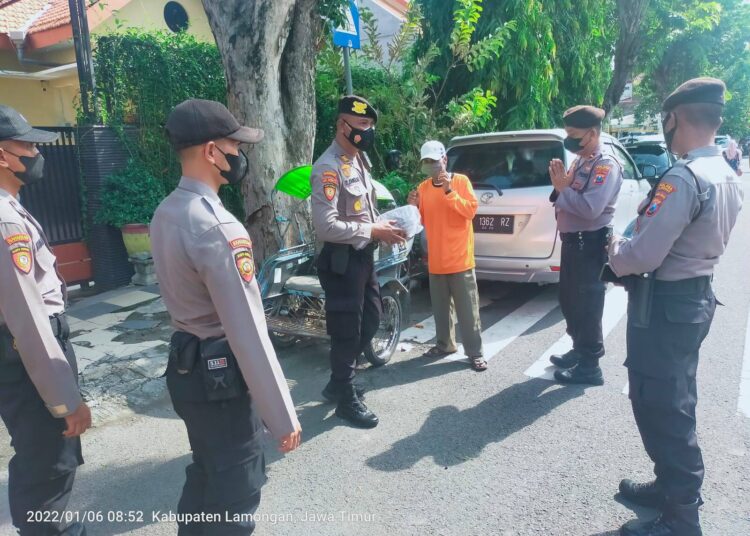 Jalin Silaturahmi, Satgas Pamtas Yonif Mekanis 643/Wns Yasinan Bersama Warga Perbatasan