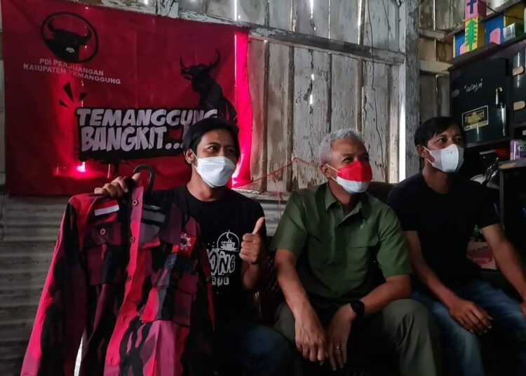 Rumah Reyot di Atas Bengkok itu milik Kader PDIP, Ganjar ; Boleh Saya Bangun?