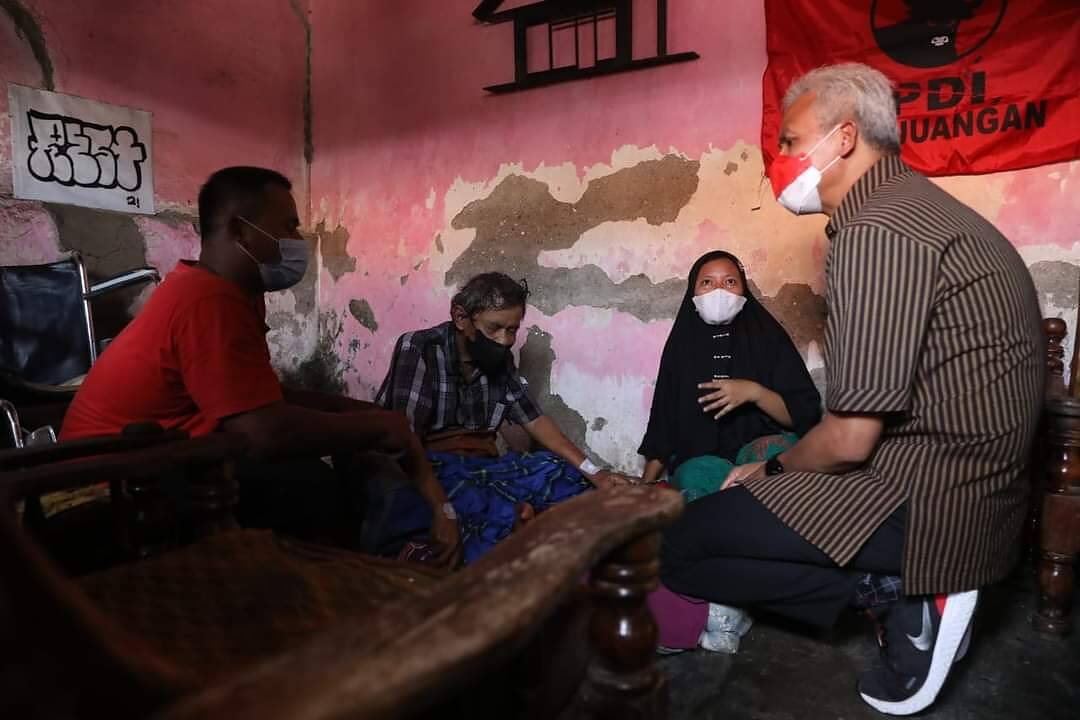 Sesepuh PDIP Brebes Mbah Atmo Bangga Rumahnya Didatangi Ganjar Pranowo