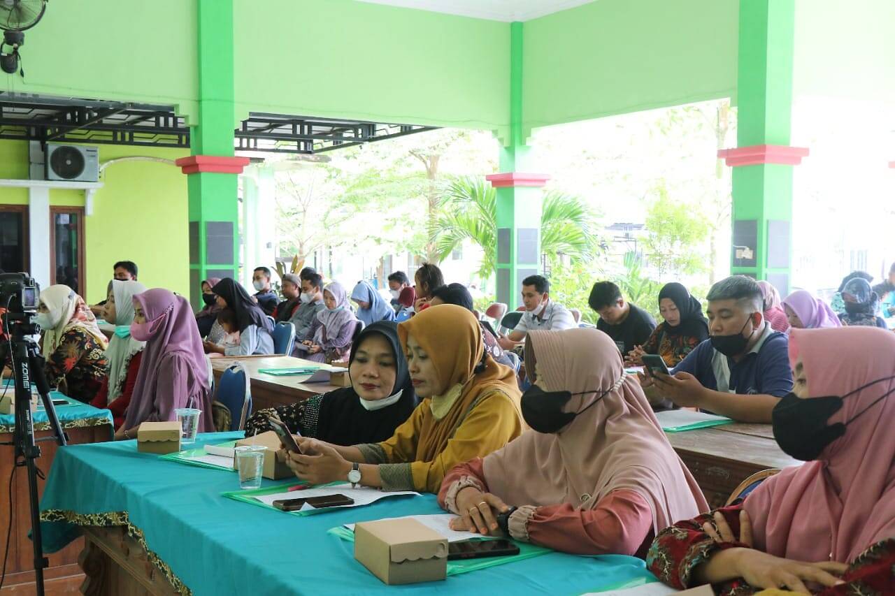 Pedagang Penerima KPP di Bojonegoro Ikuti Bimtek Digitalisasi –