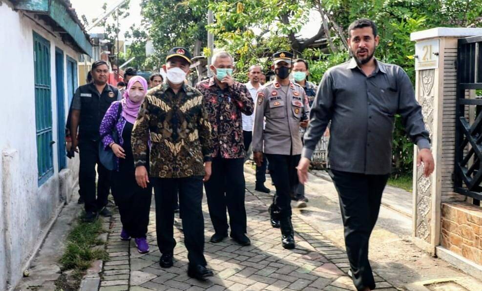 Menteri Muhadjir dan Wali Kota Datangi Rumah Korban Tragedi Kanjuruhan