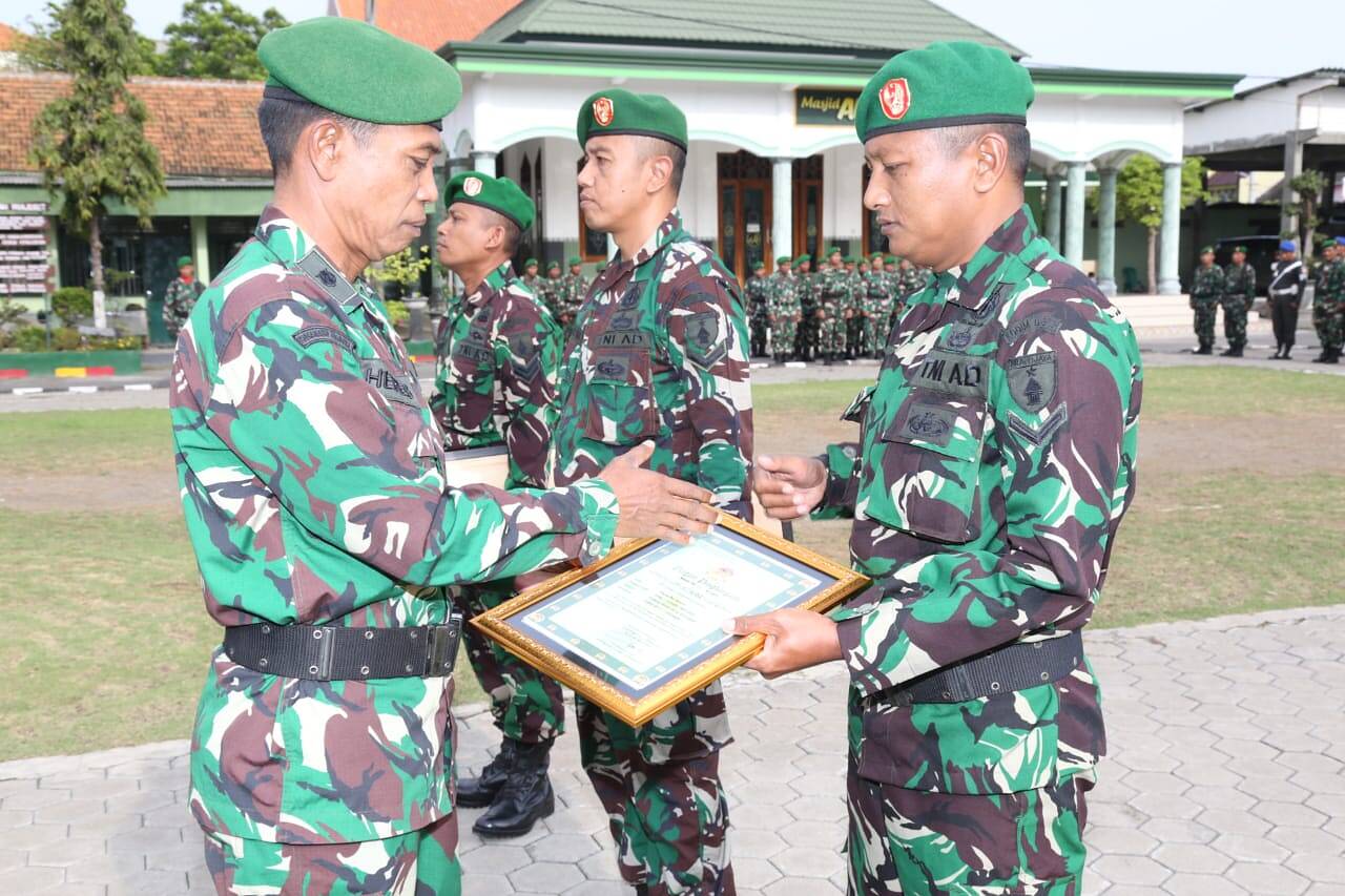 Kodim 0812 Lamongan Gelar Acara Tradisi Personil Pindah Satuan