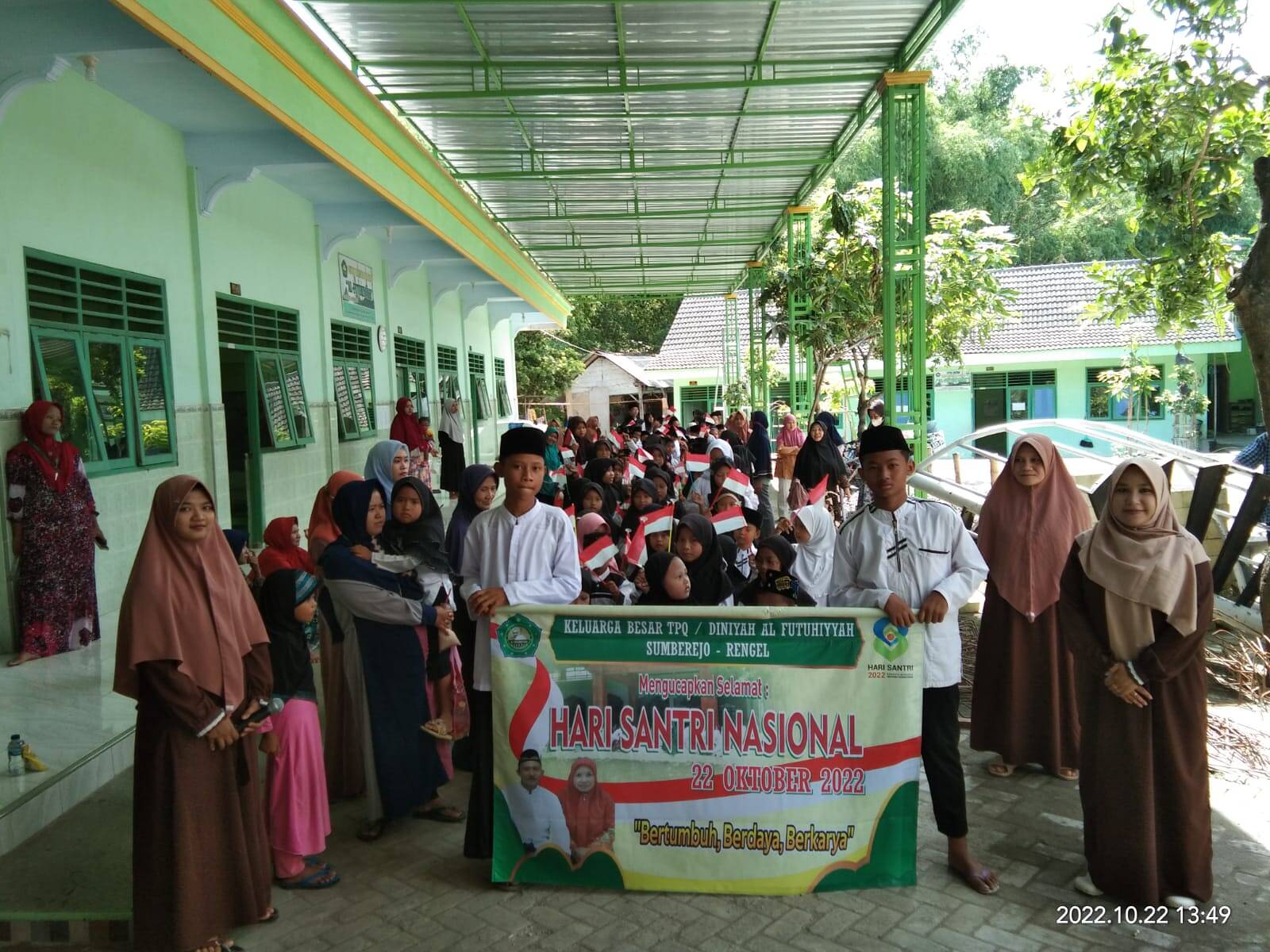 TPQ Al Futuhiyyah Sumberjo -Tuban Gelar Pawai Ta’aruf Peringati HSN 2022