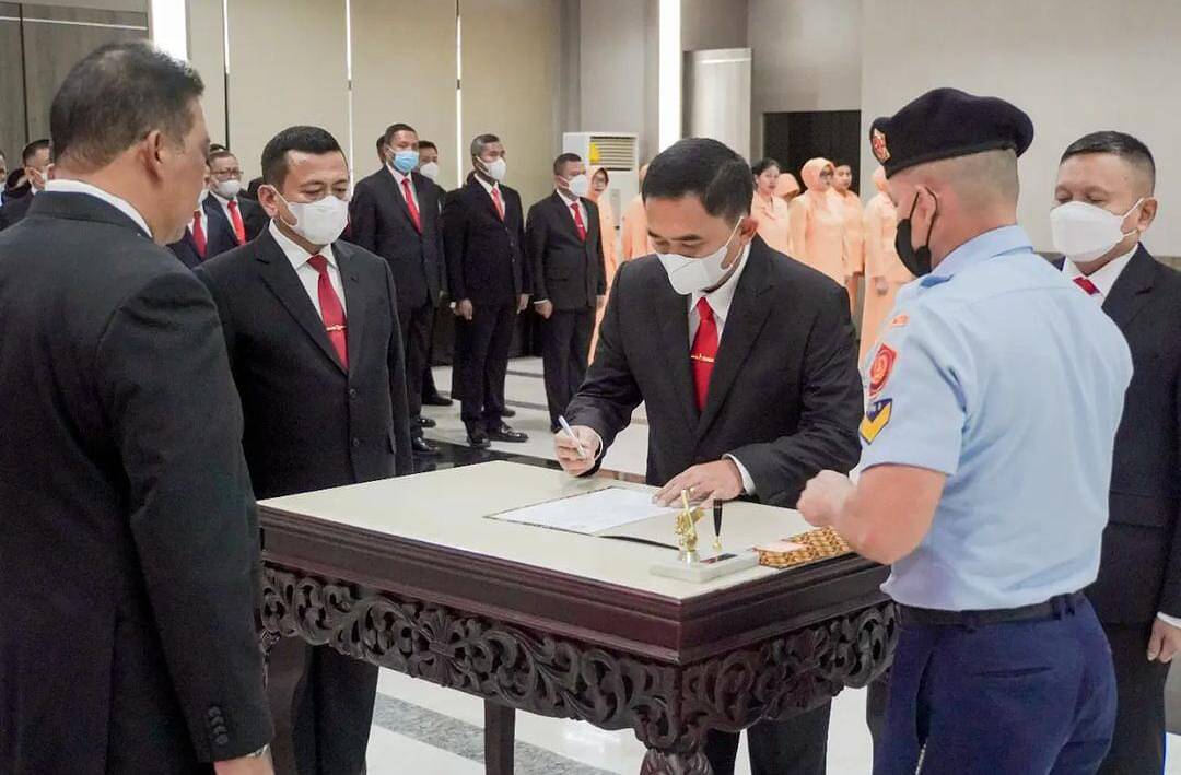 Dirjen Pothan Kemhan Pimpin Sertijab Direktur Bela Negara