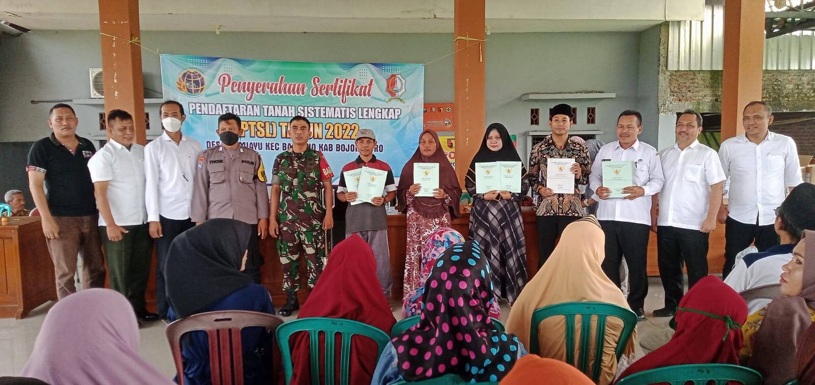 Sertifikat PTSL Bumiayu Diserahkan, Kades: Semoga Bermanfaat