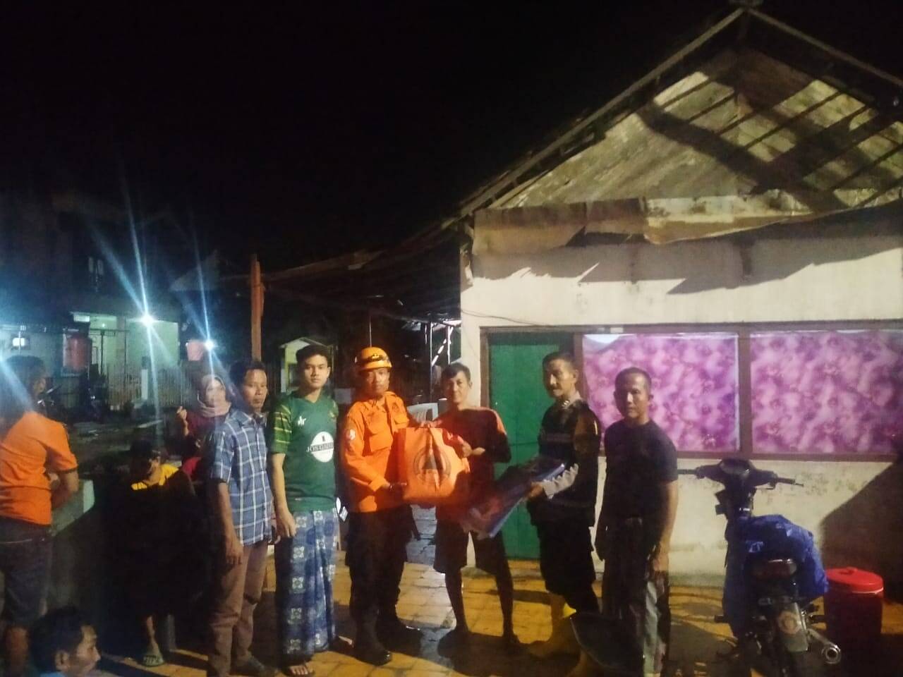 BPBD Bojonegoro Salurkan Bantuan Kepada Korban Puting Beliung