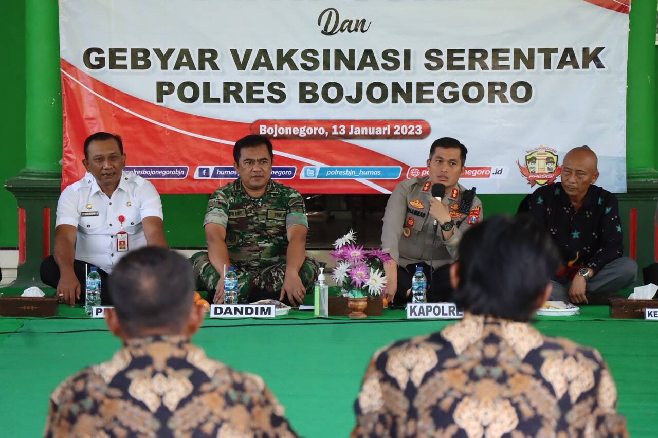 Kapolres Bojonegoro Gelar Jumat Curhat di Kecamatan Gayam