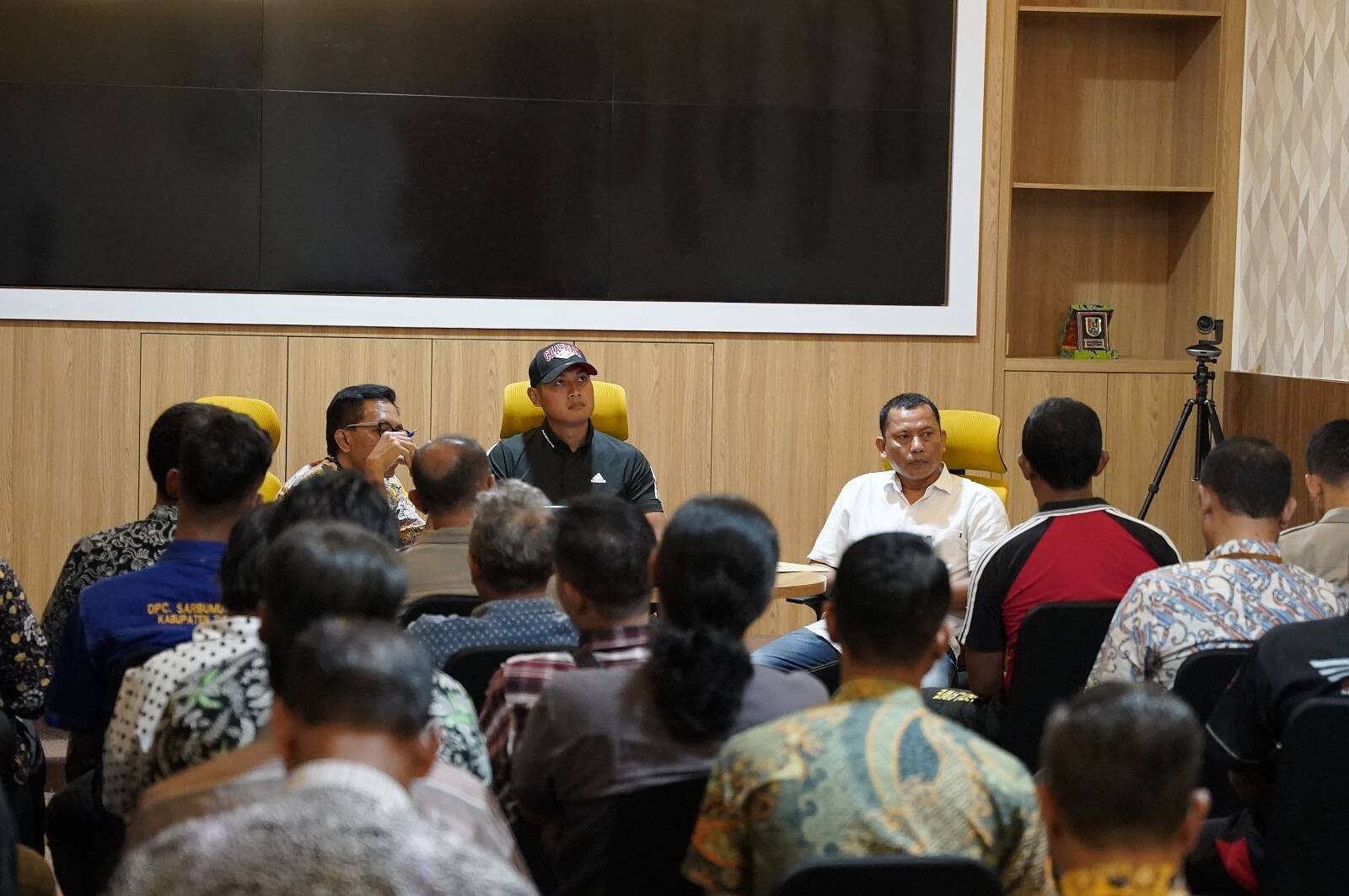 Bupati Tuban Audiensi dengan Paguyuban Sopir MPU Angkutan Wisata Religi