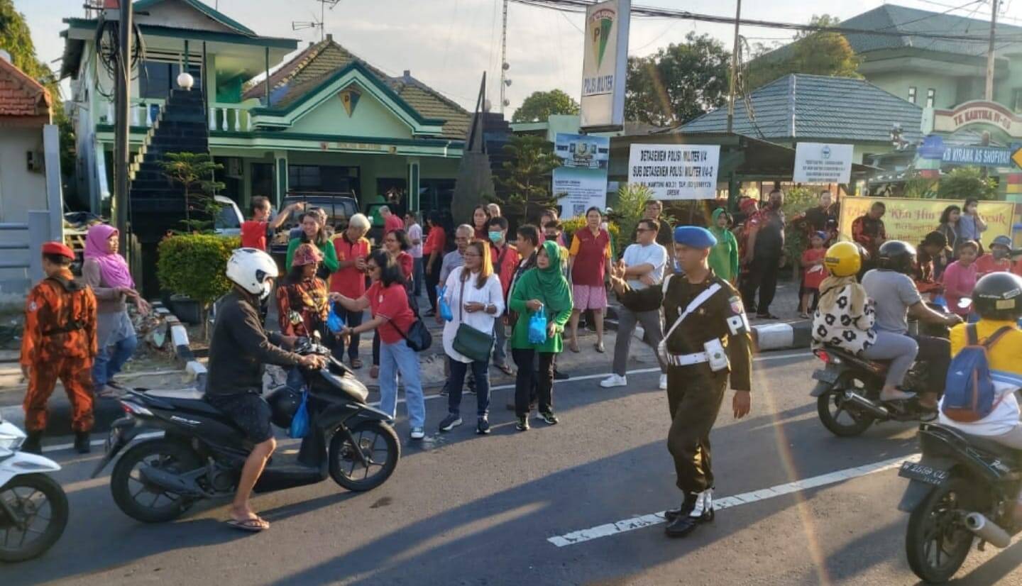 Gandeng KJJT, Polisi Militer AD bersama Lintas Agama Bagikan 1000 Takjil