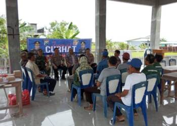 Jumat Curhat di Desa Gedangan, Warga Bertanya Kapolsek Maduran Menjawab