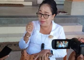 SMA 5 Denpasar Rayakan Hari Saraswati dengan Doa Bersama di Sekolah